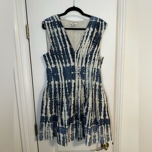Blue and White Sleeveless Dress